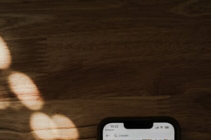 FromImpressiontoRevenue:LinkedInFunnelOpt