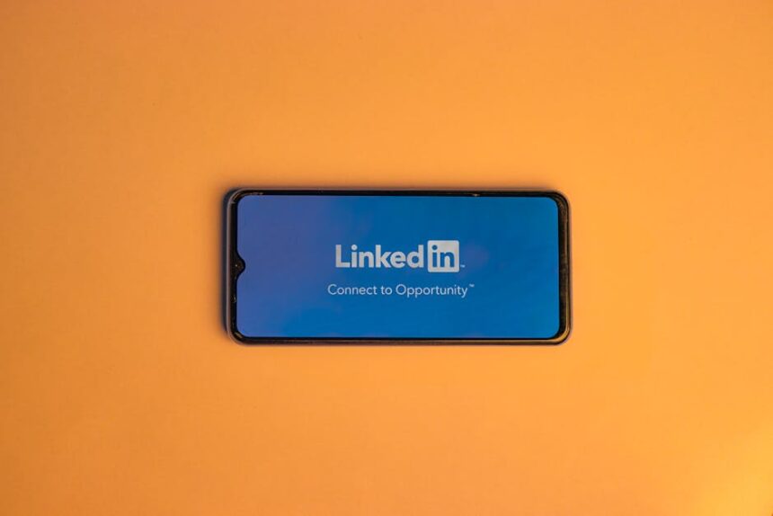 Leveraging AI for Smarter Social Media Advertising