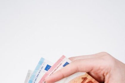 Data-Driven Decisions: Analytics for PPC Optimization