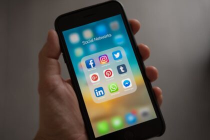UnlockingHiddenAudienceswithLinkedInAds